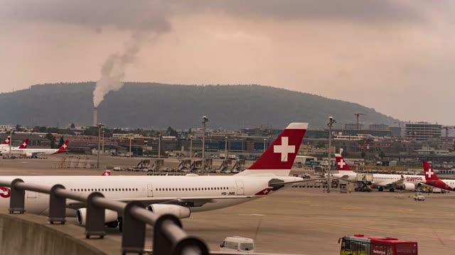 Zeitraffer: Flughafen Zürich (Zürich · Schweiz)