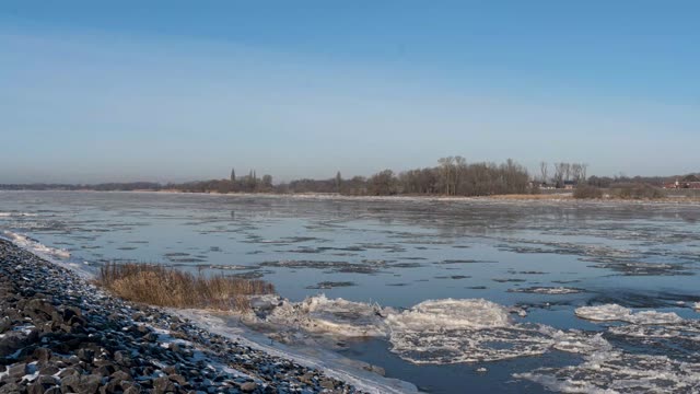 Zeitraffer: Eis auf der Elbe (Elbe & Elbmarsch)