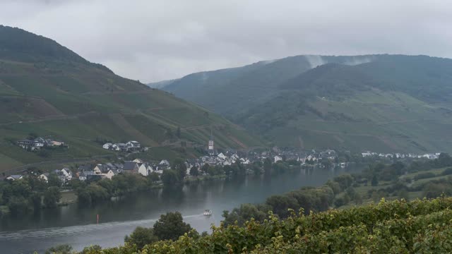 Zeitraffer: Mosel am Nachmittag (Mosel)