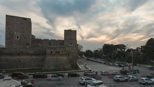 Zeitraffer: Bari am Abend (Bari · Apulien · Italien)