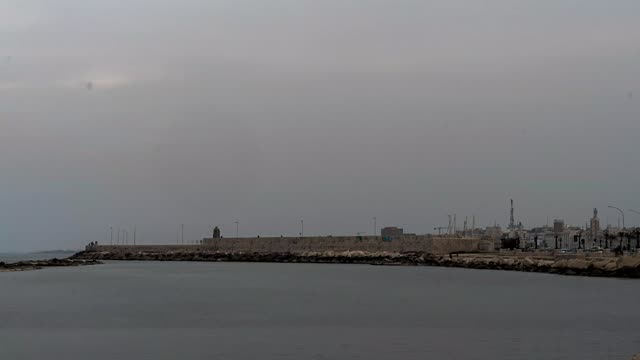 Zeitraffer: Bari – Hafen (Bari · Apulien · Italien)