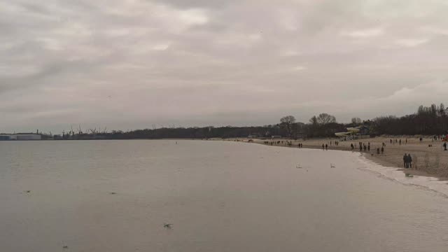 Zeitraffer: Blick über den Strand von Brzeźno (Brzeźno (Danzig) · Danziger Bucht / Ostsee · Polen)