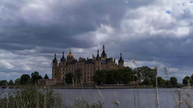 Zeitraffer: Schweriner Schloss (Schwerin · Mecklenburg)