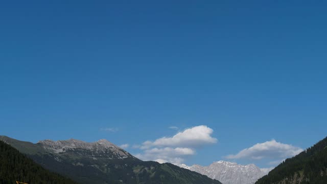 Zeitraffer: Fernpass bei Nacht (Fernpass · Tirol · Österreich)
