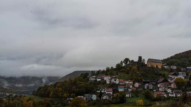 Zeitraffer: Schwarzenfels (Schwarzenfels (Sinntal) · Spessart)