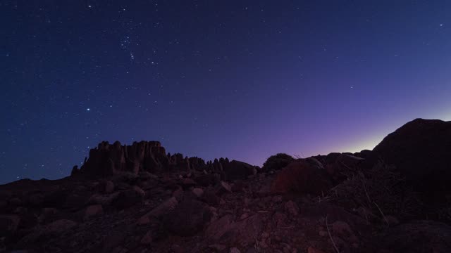 Zeitraffer: Jebel Saghro bei Nacht – Camp nach Reittag 3 (Nachtlager Reittag 3-4 · Jebel Saghro · Marokko)